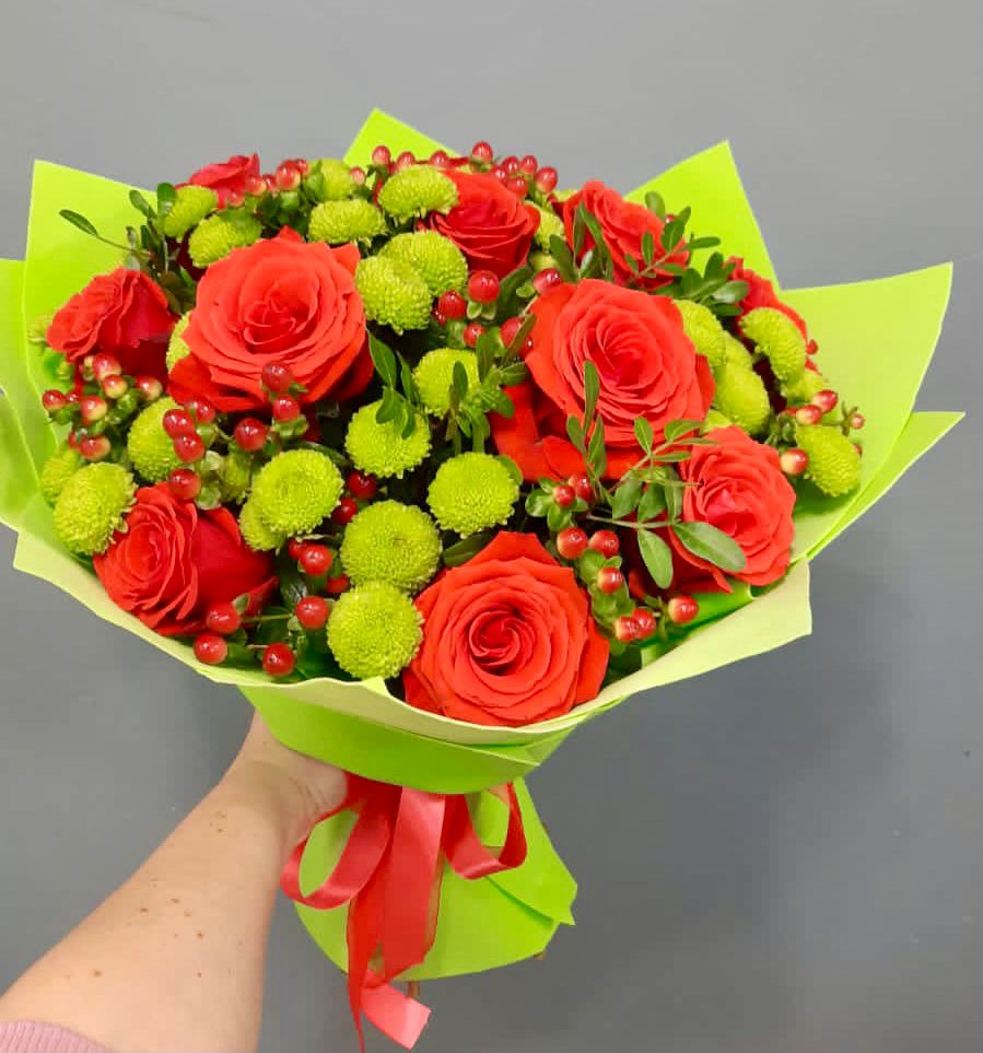 Букет цветов из: Хризантемы и Розы в Мамедкалу