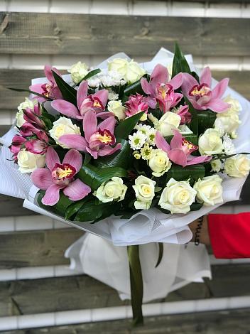Букет цветов из: Розы и Хризантемы в Мамедкалу