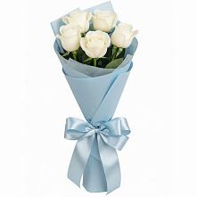 Букет 5 Белых роз Проуд в Мамедкалу