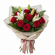 Букет цветов из:  Лилии и Розы в Мамедкалу