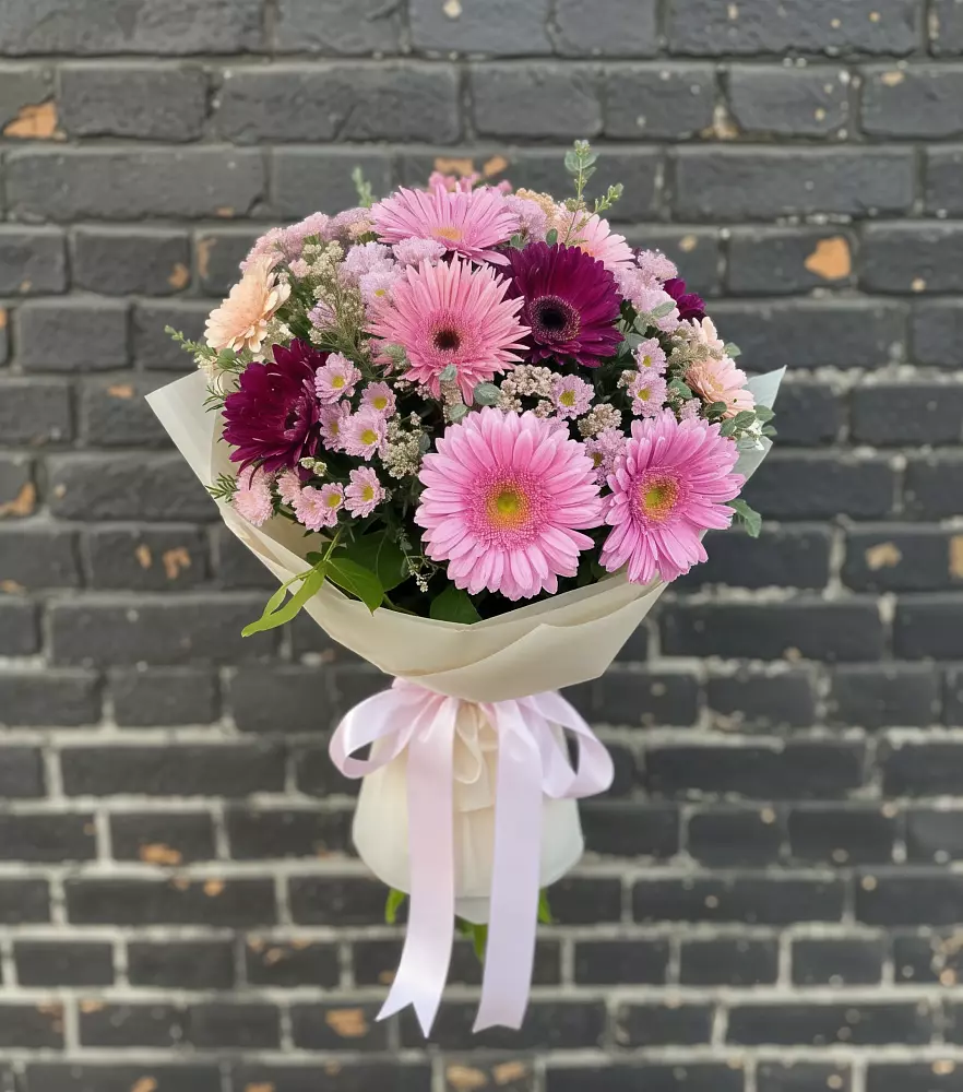 Букет цветов из: Герберы и Хризантемы в Мамедкалу