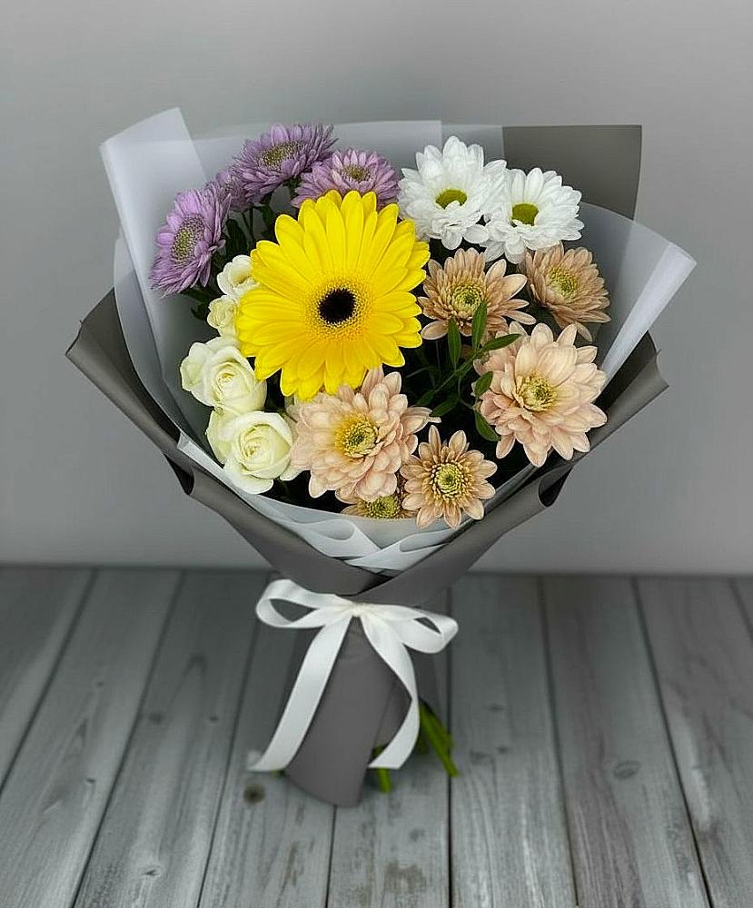 Букет цветов из: Розы, Герберы и Хризантемы в Мамедкалу