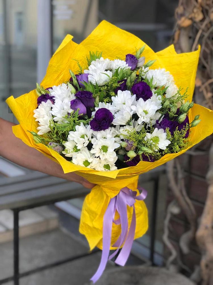 Букет цветов из: Ирисы, Хризантемы и Ромашки в Мамедкалу