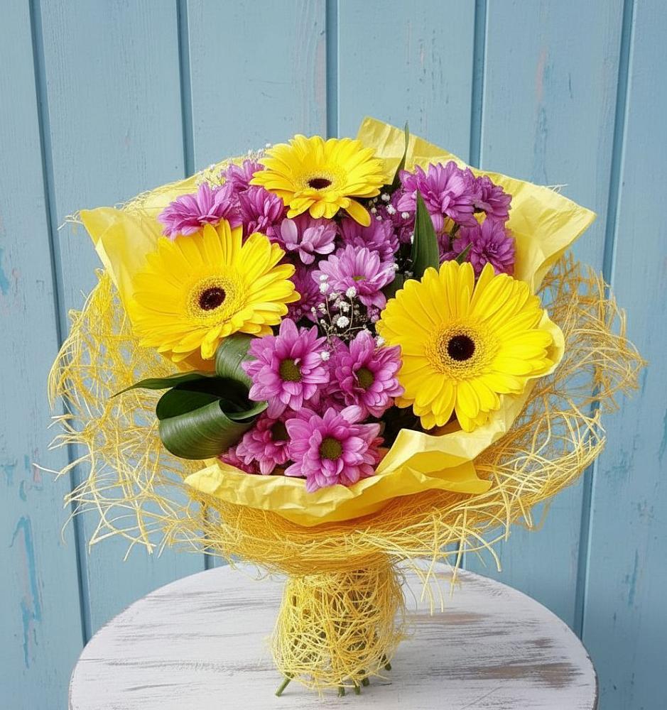 Букет цветов из: Хризантемы и Герберы в Мамедкалу