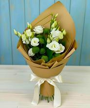 Букет цветов из:  Хризантемы и Лизиантусы в Мамедкалу