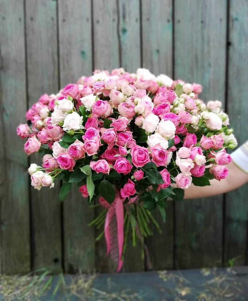Букет Розовые кустовые розы Натали и Лав Лидия в Мамедкалу
