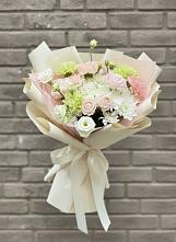 Букет цветов из:  Гвоздики, Розы, Лизиантусы и Хризантемы #REPLACE_PRED# Мамедкалу