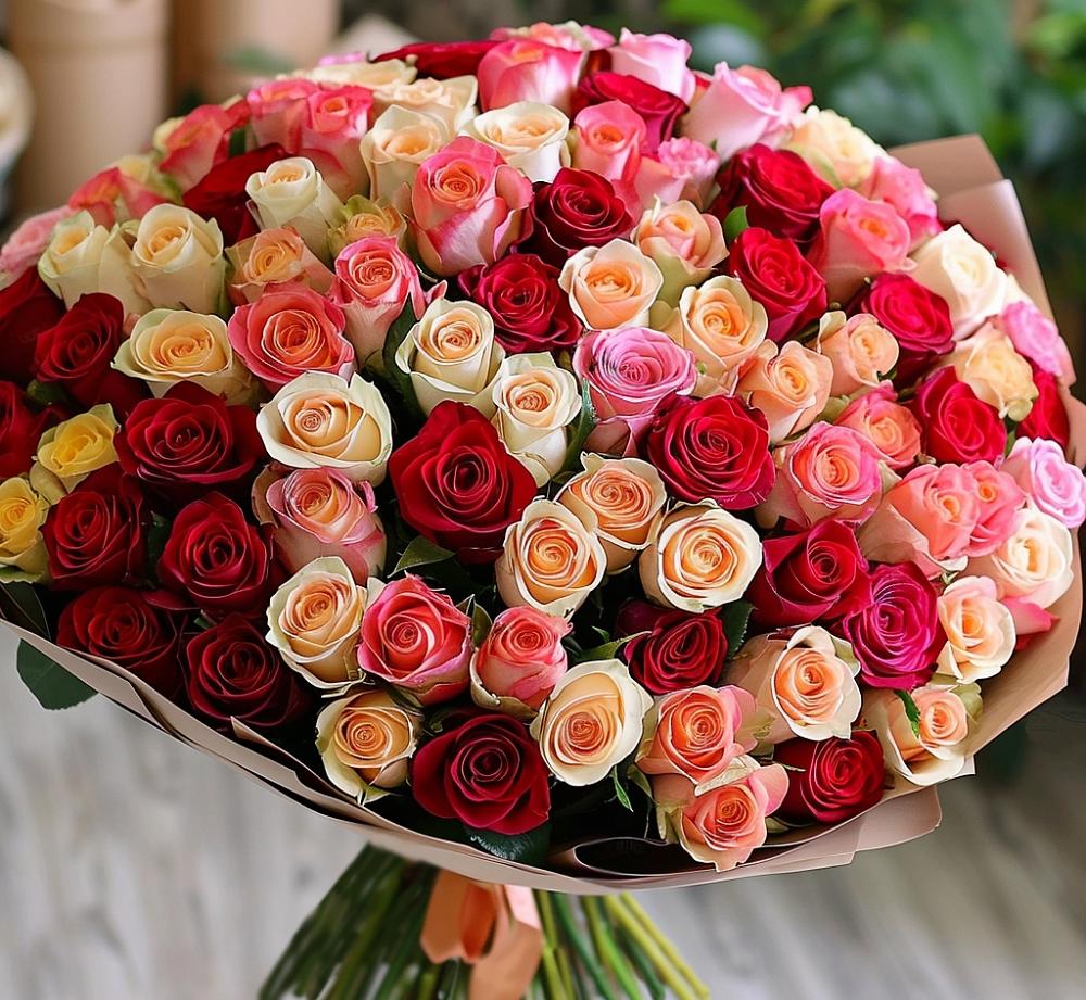 Букет 101 Разноцветная роза в Мамедкалу