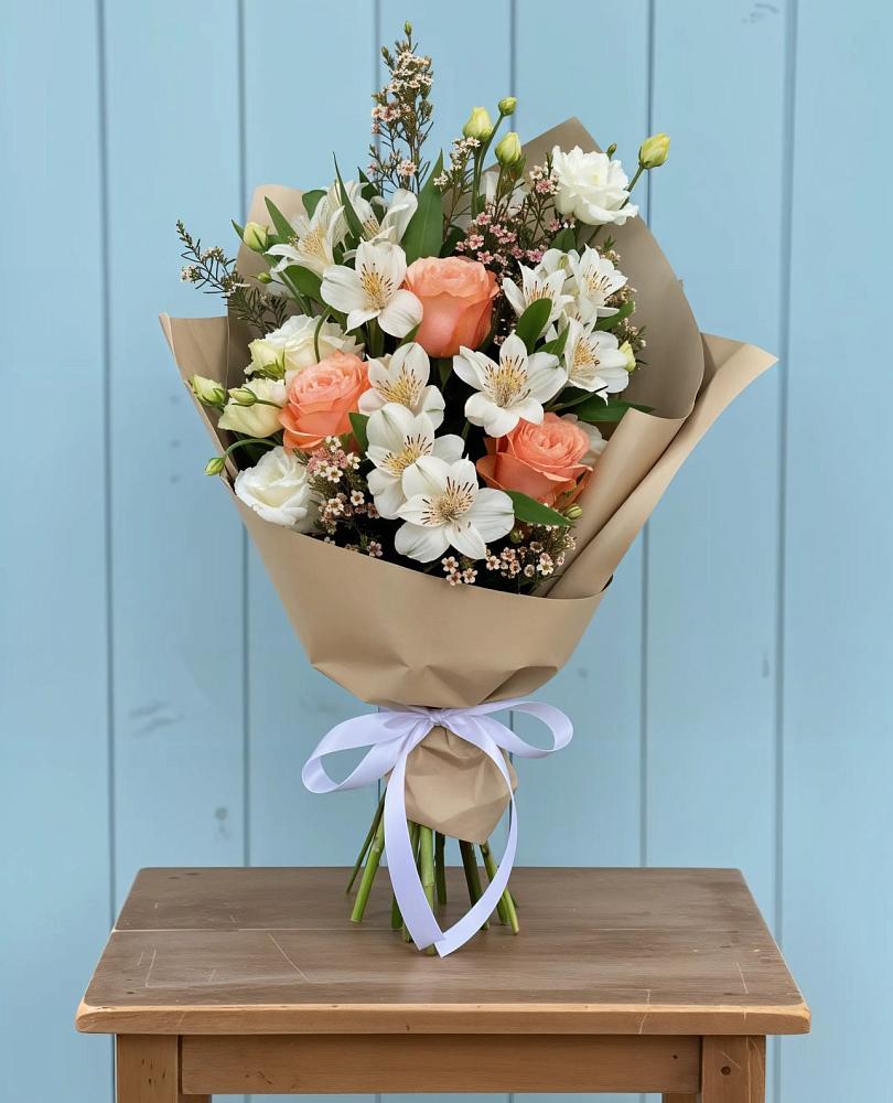 Букет цветов из: Альстромерии, Лизиантусы, Розы и Хризантемы в Мамедкалу